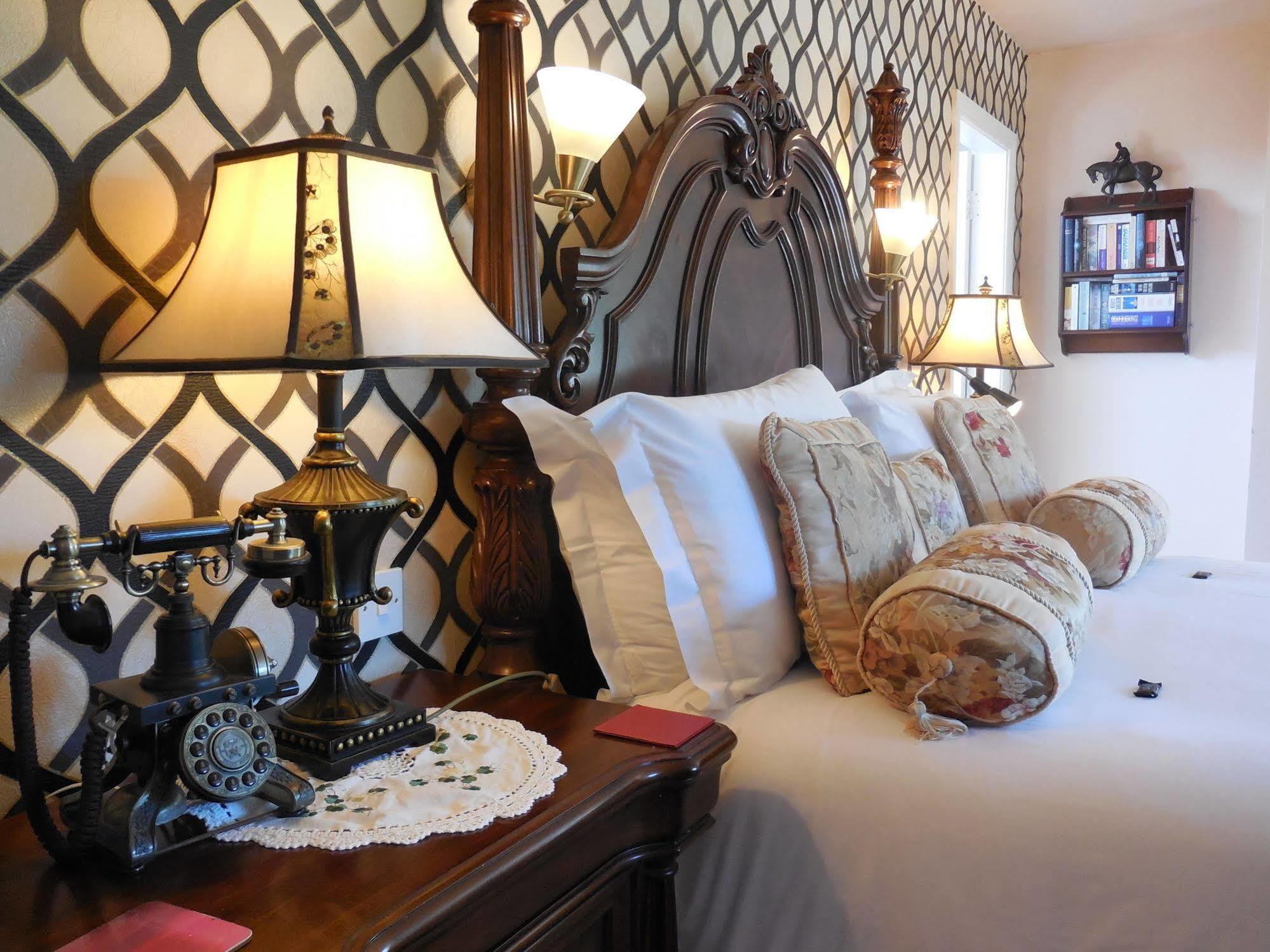 Crystal Springs Bed and breakfast 3*